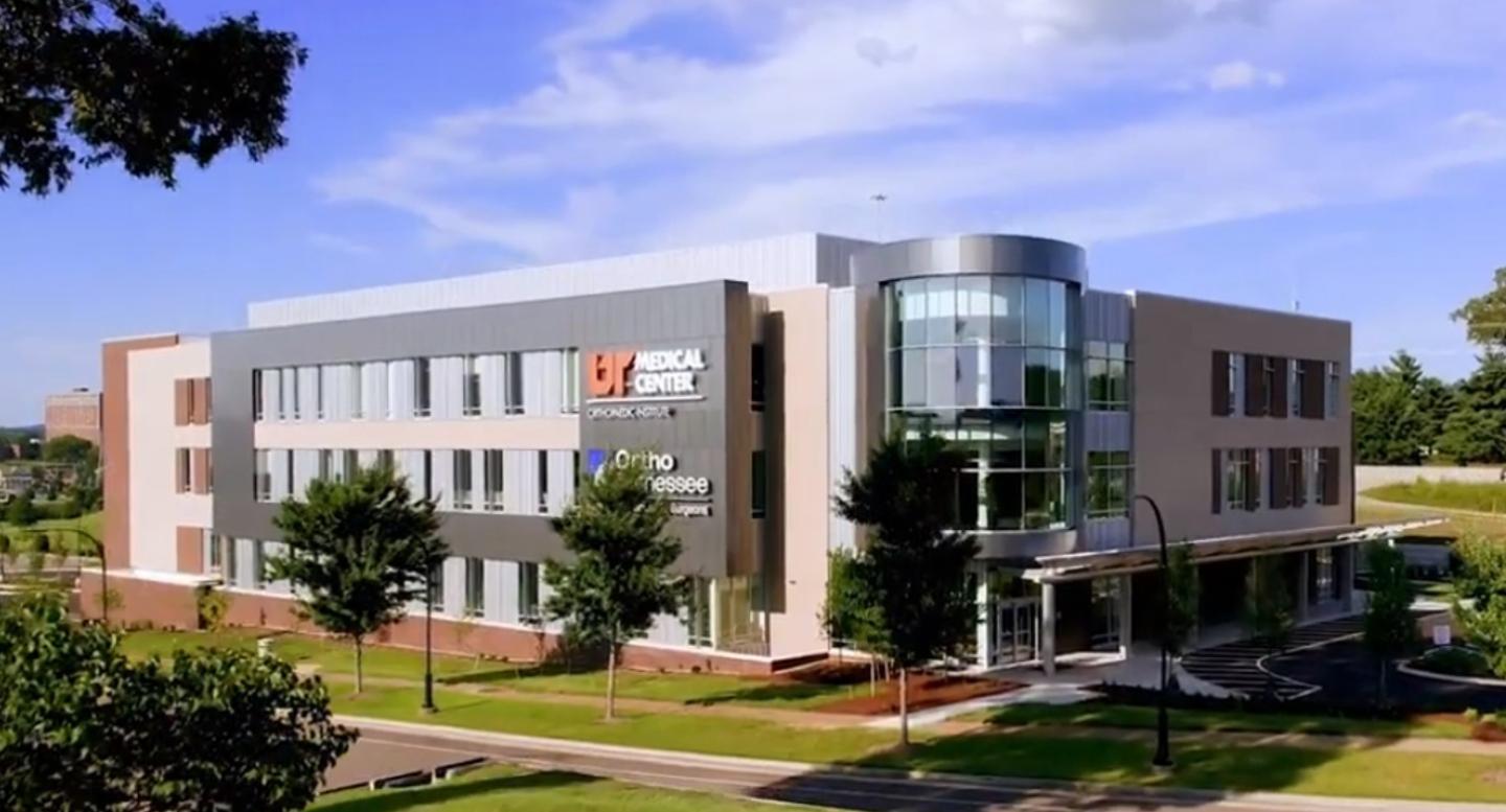 Exterior view of Knoxville Orthopaedic Clinic